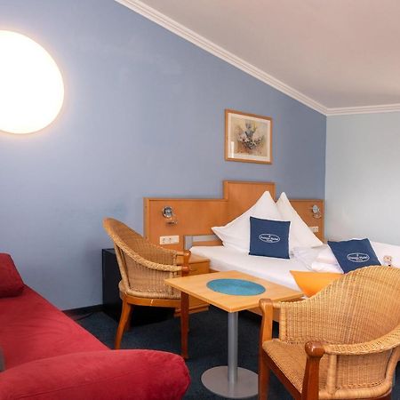 Donau-Hotel Sinzing Buitenkant foto