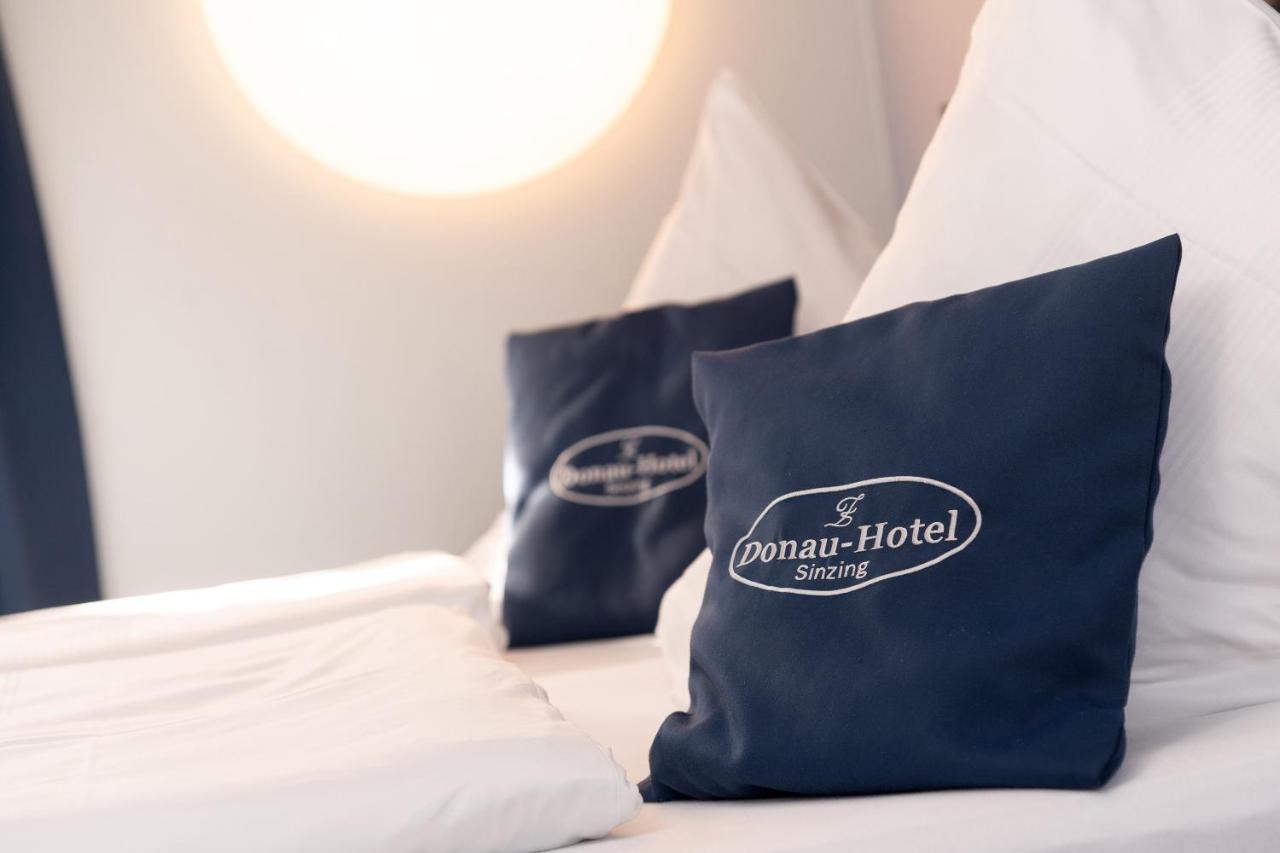 Donau-Hotel Sinzing Buitenkant foto