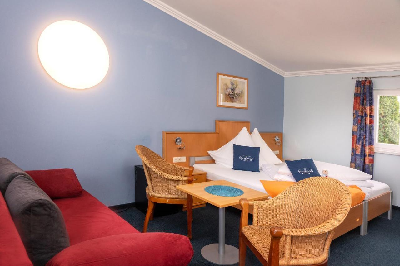Donau-Hotel Sinzing Buitenkant foto